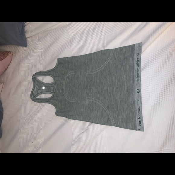 SOLD - Lululemon tank - Picture 4 of 6